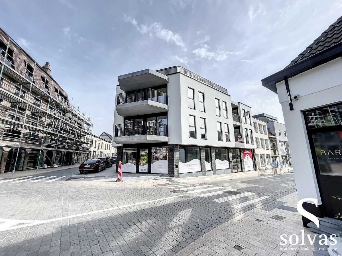 Nieuwbouw appartement met 2 slaapkamers in hartje Aalter aan de markt. 