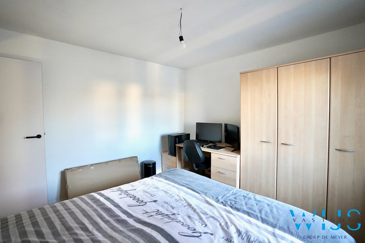 Volledig gerenoveerd woonhuis op 750m&#178; in hartje Ertvelde ! 