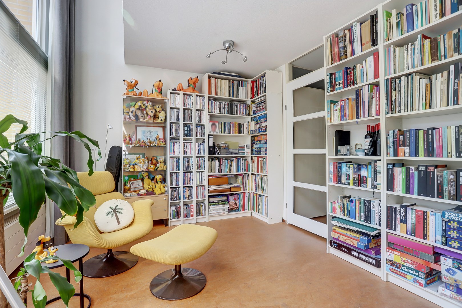 Licht, ruimte en luxe onder &#233;&#233;n dak – ideaal gezinshuis met 3 slaapkamers, moderne keuken, balkon en zonovergoten dakterras! 
