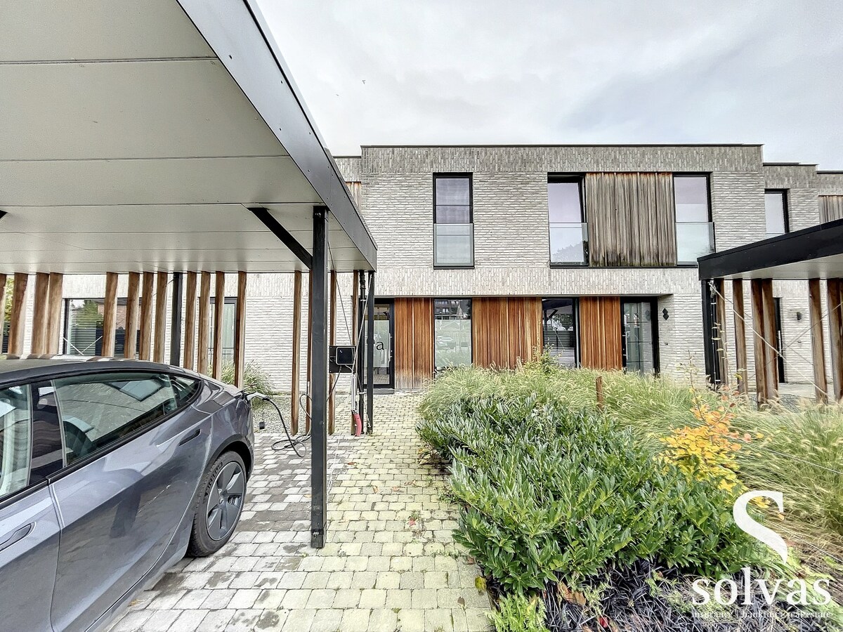 Instapklare nieuwbouwwoning te centrum Aalter 