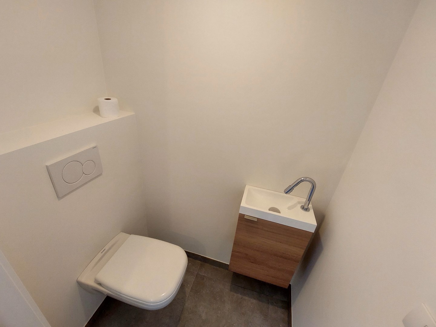 Modern gelijkvloers appartement met tuin en twee slaapkamers 