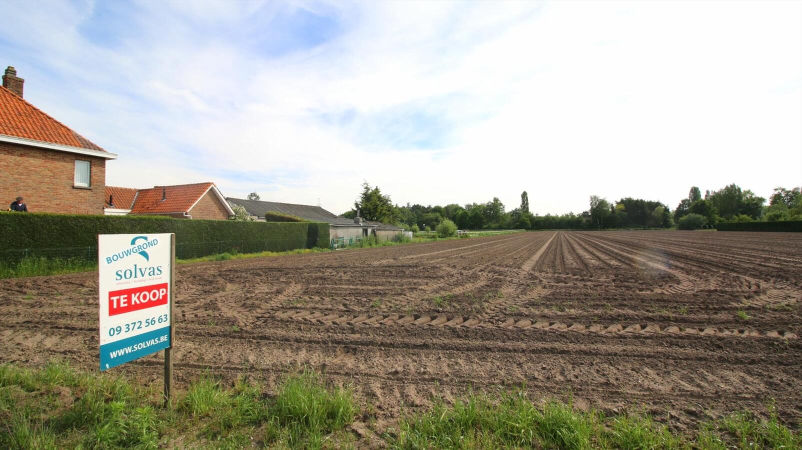 Grond geschikt voor open bebouwing! 