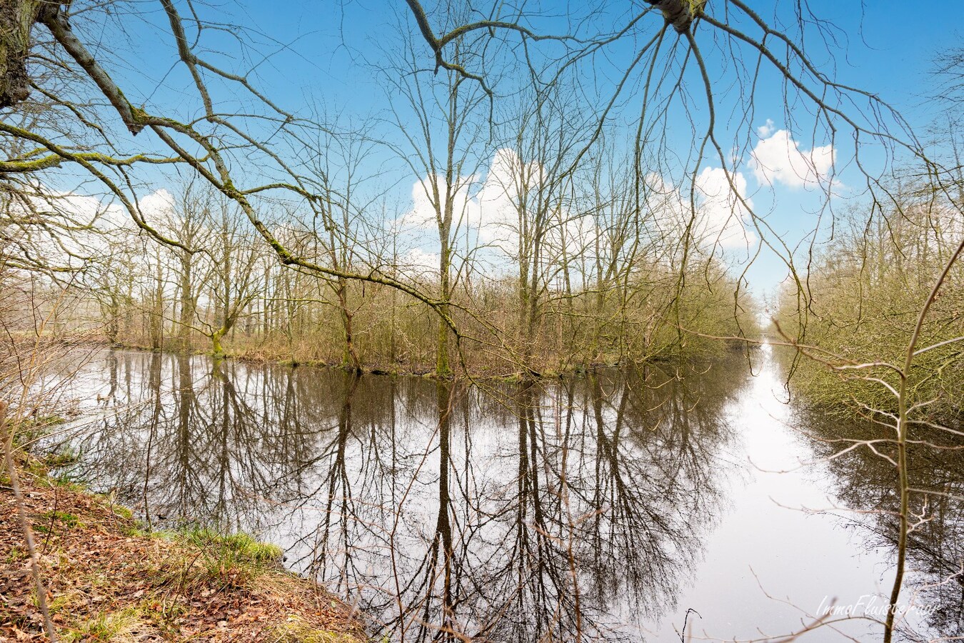 Uniek casco landhuis op een idyllische  locatie op ca. 8,26 ha te Diest 