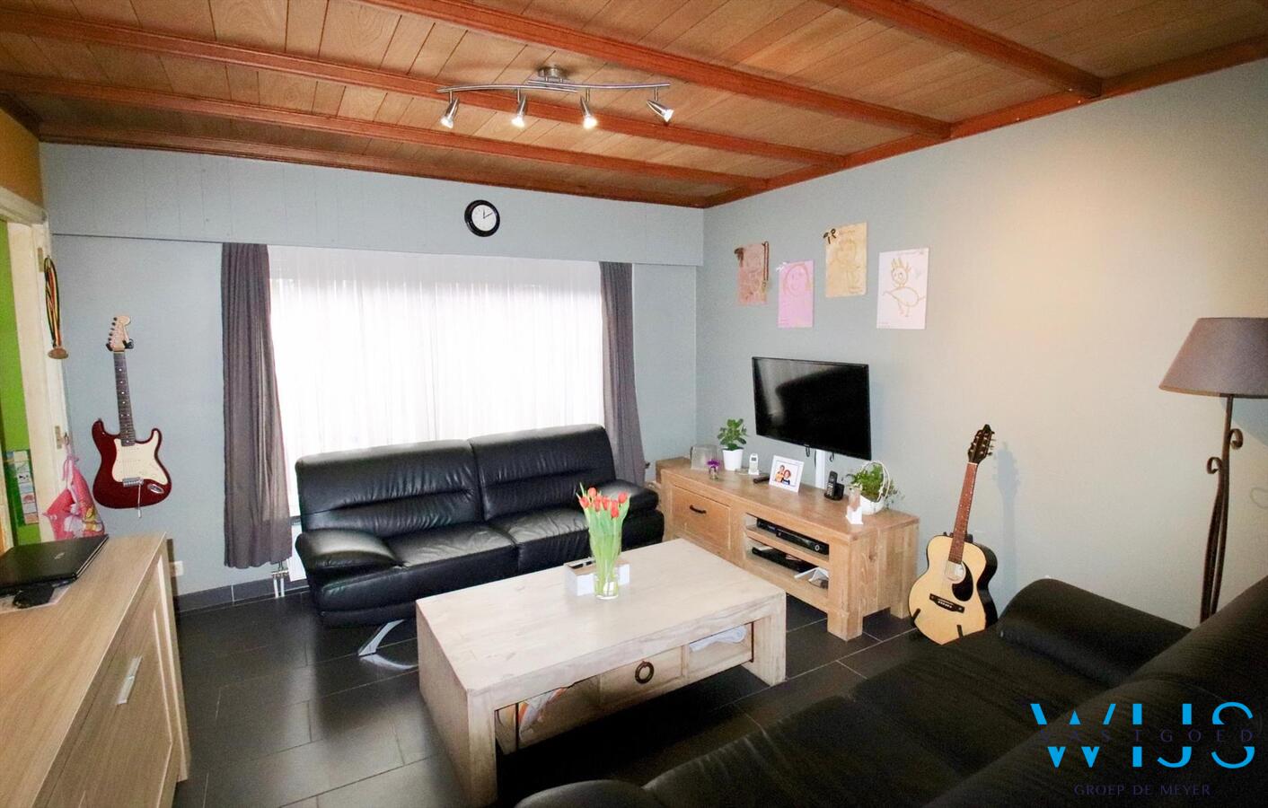 Praktische halfopen bebouwing met 3 slaapkamers te Rieme/ERTVELDE ! 