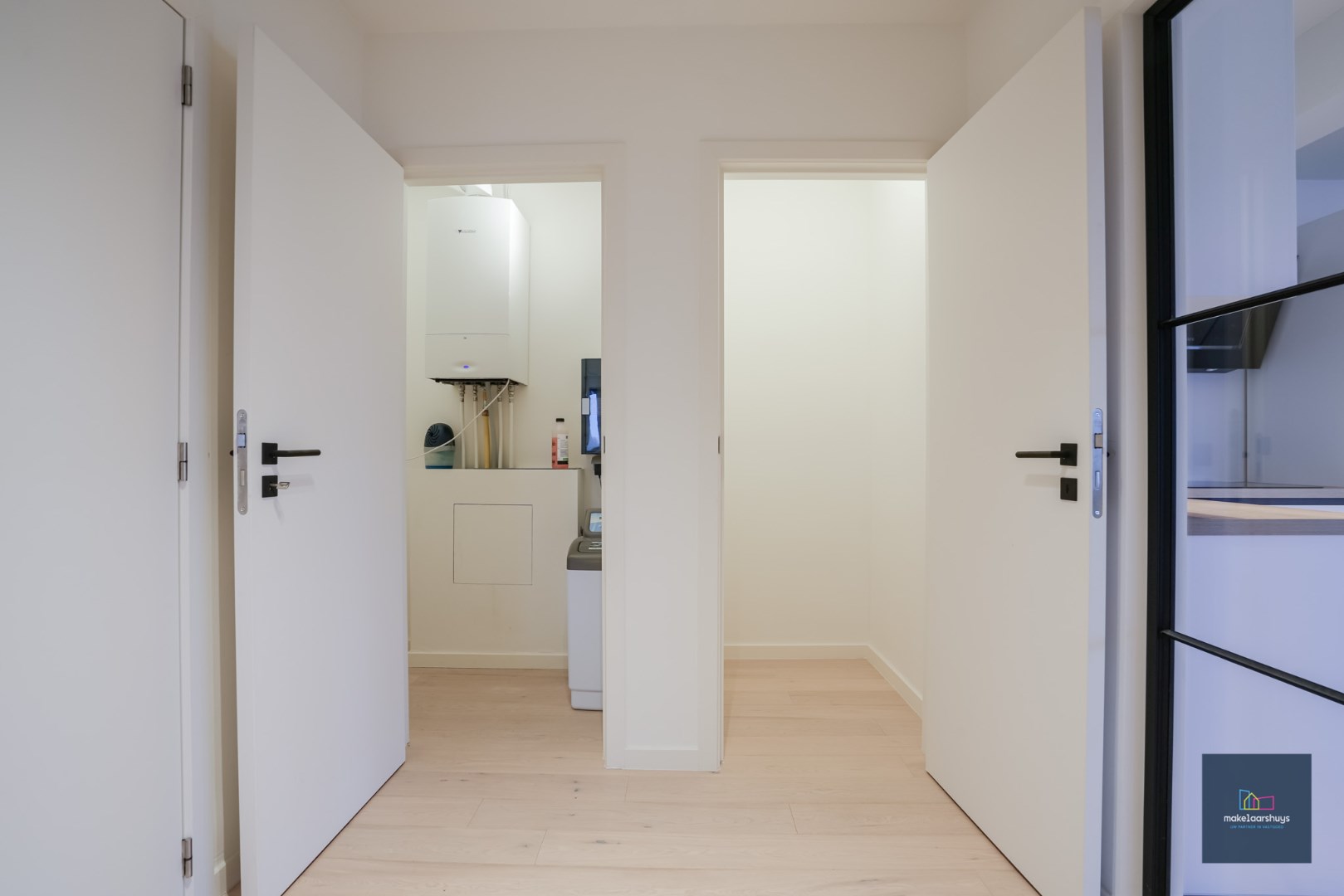 Instapklaar 3slp. app. met garage. 