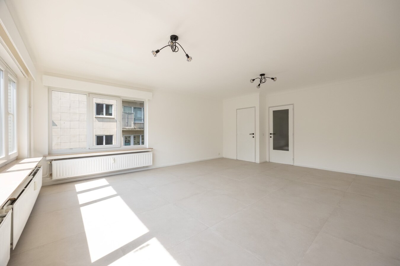 Gerenoveerd appt met 3 slpk en terras te Berchem! 