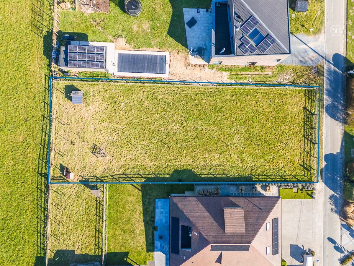 Bouwgrond voor OB met gunstige ori&#235;ntatie op toplocatie te Godveerdegem 