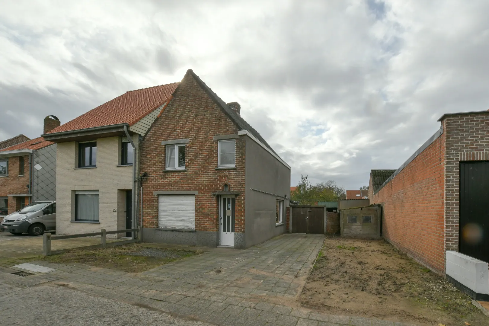 Grondig te renoveren woning in Ettelgem op 800 m²