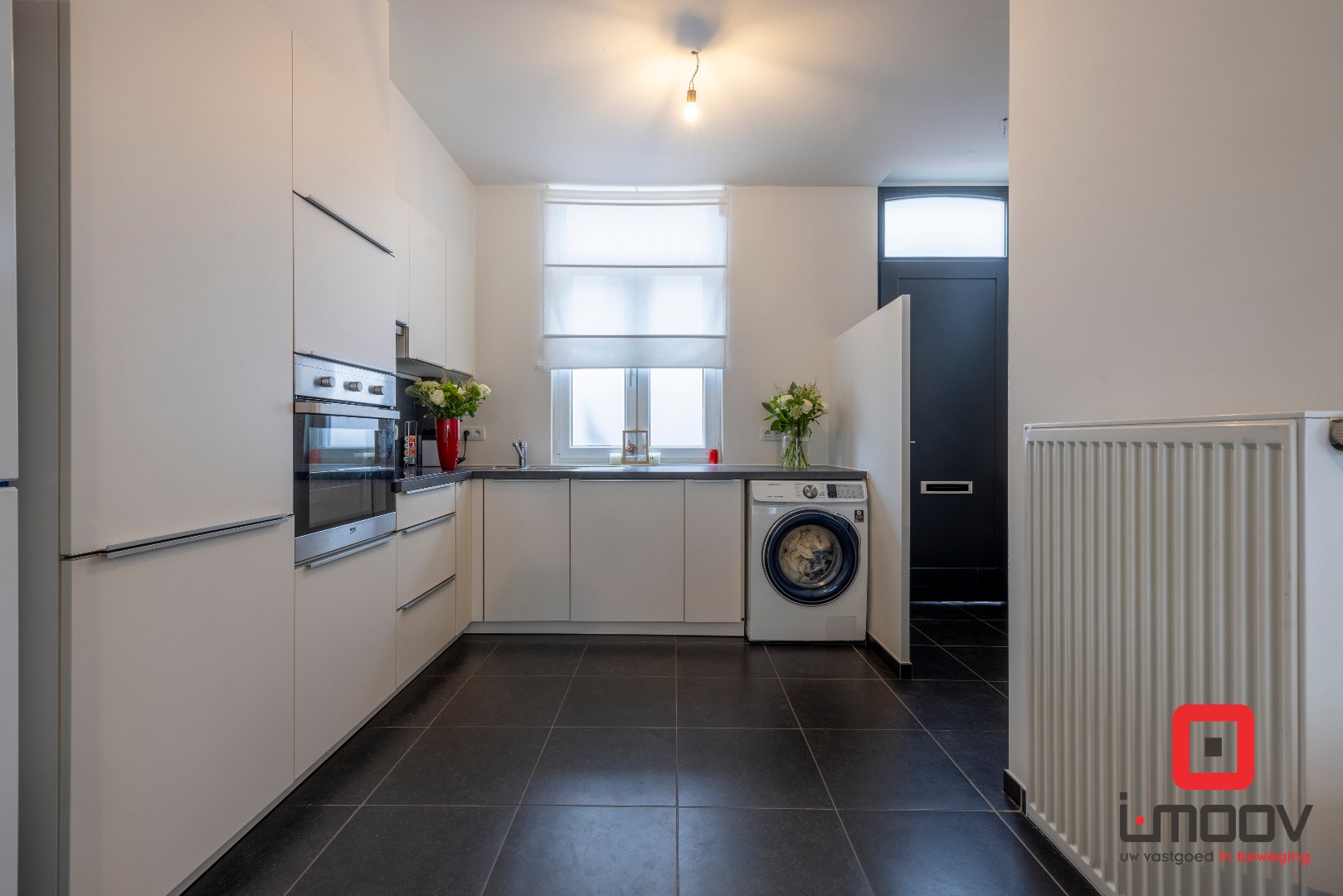Modern instapklaar huis met terras en 3 slaapkamers  in het hart van Gentbrugge 