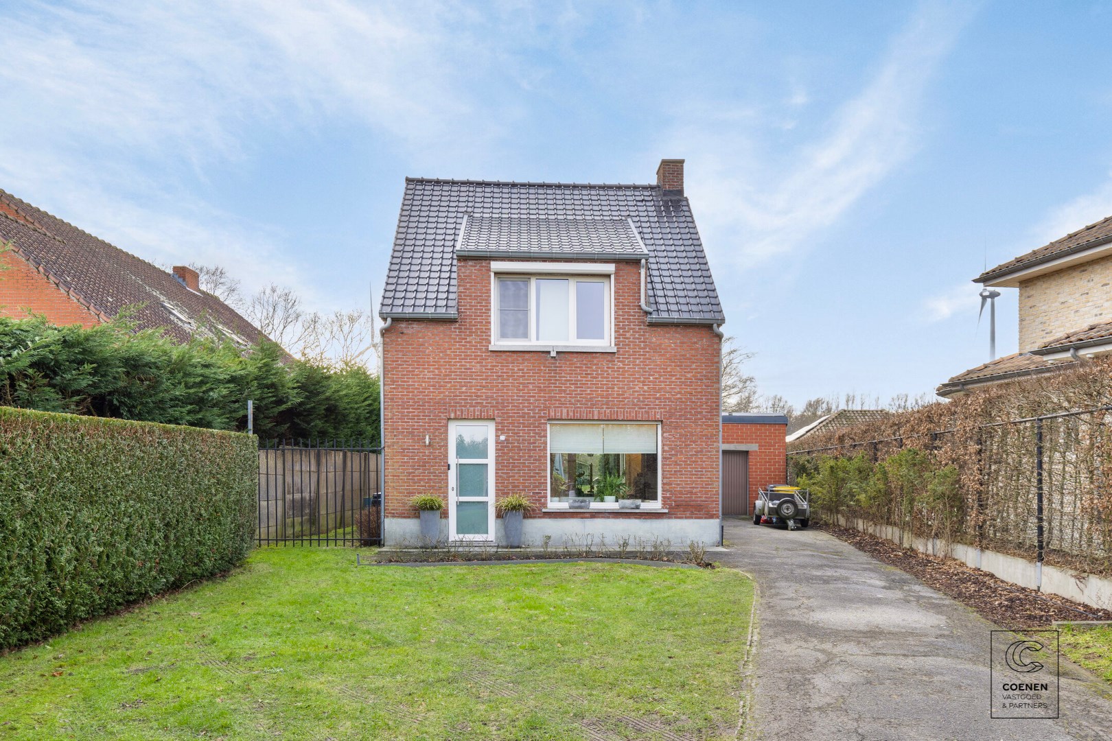 Knusse woning met 3 slaapkamers en een bew. opp. van 135 m&#178;, gelegen in Geel, met een prachtige tuin! 