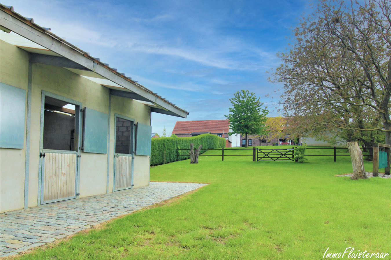 Charmante en ruime woning (meerdere woonunits) met tuin, stalgebouw en weiland op ca. 1,15ha te Tielt-Winge (Vlaams-Brabant) 