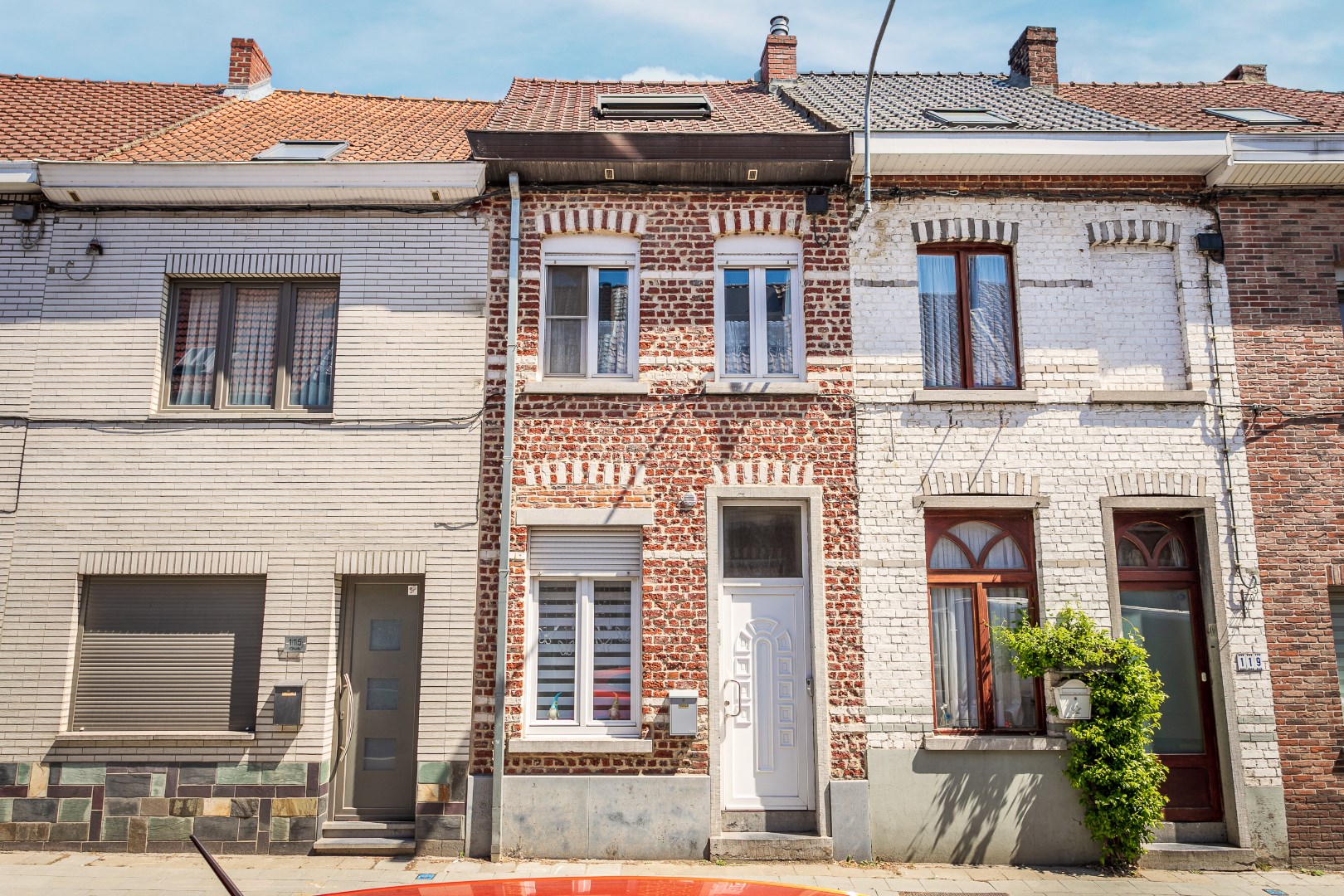 Instapklare woning met 3 slaapkamers, bureau en tuin in Halle 