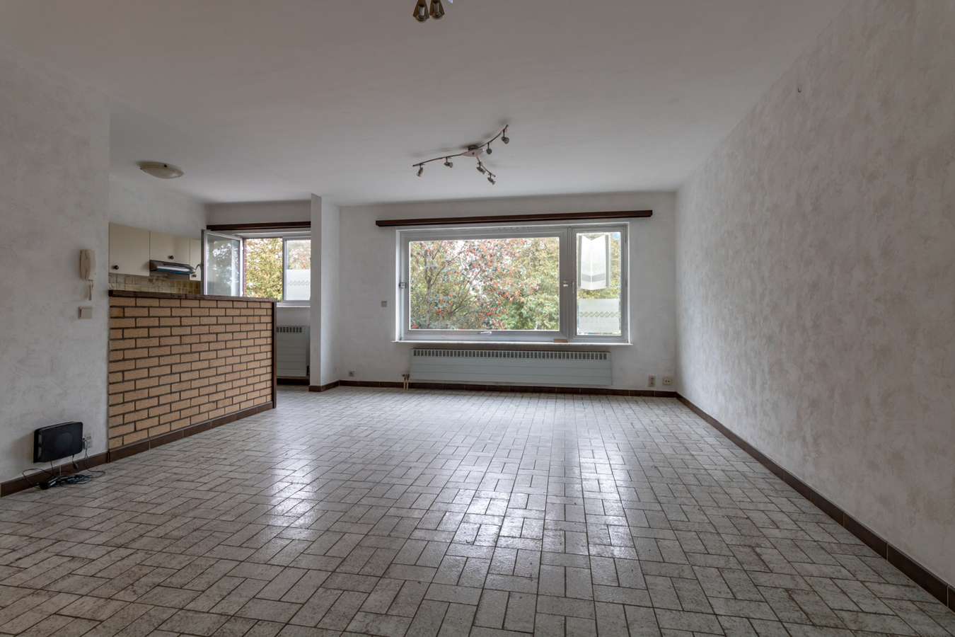 Appartement met 2 slaapkamers en garage te Bredene 