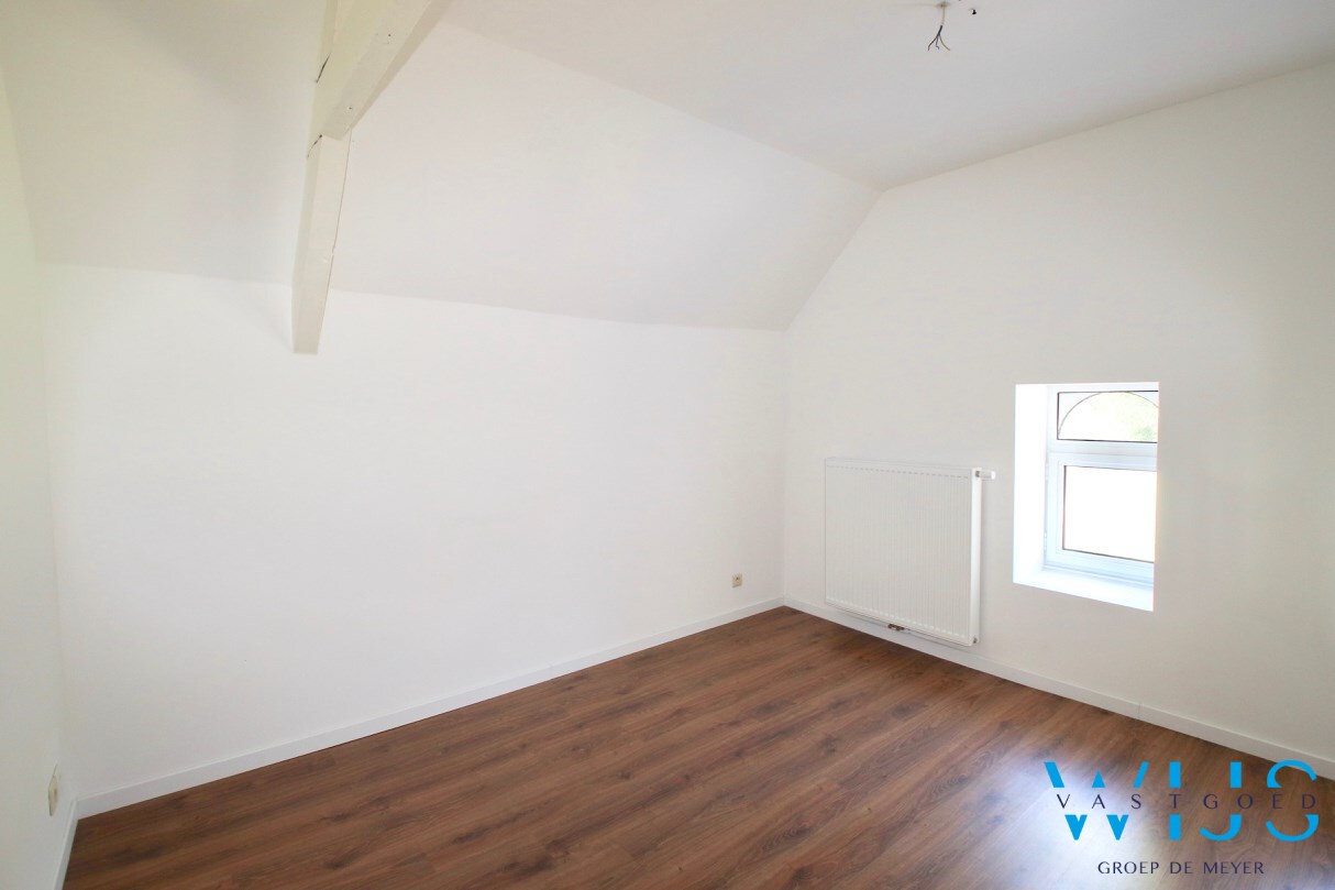 Landelijk gelegen huis met 3 slaapkamers te Bassevelde ! 