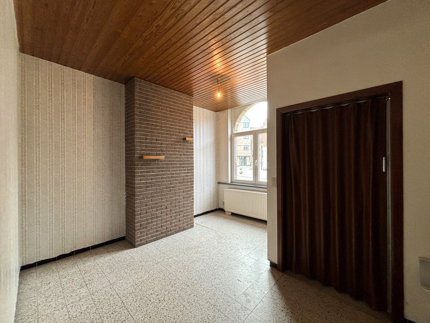 Gezinswoning met 4 slpk. en garage zonder renovatieverplichting in centrum Mol 