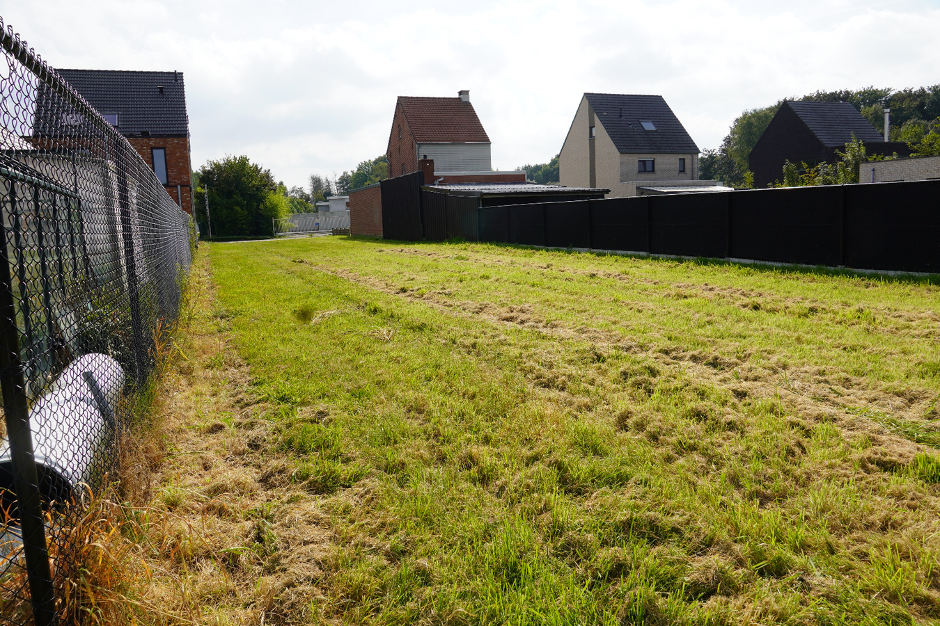 Bouwgrond op 6a 6ca met achterliggende weide gelegen te Lier 