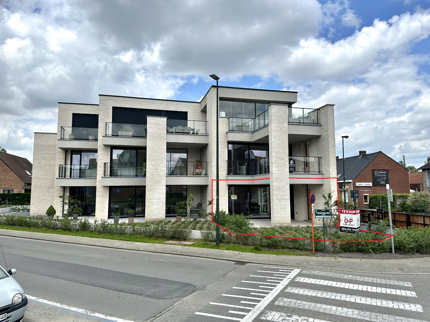 Gelijkvloers nieuwbouw 2-slpk appartement (111 m&#178;), terras (22 m&#178;) en tuintje, Torhout 