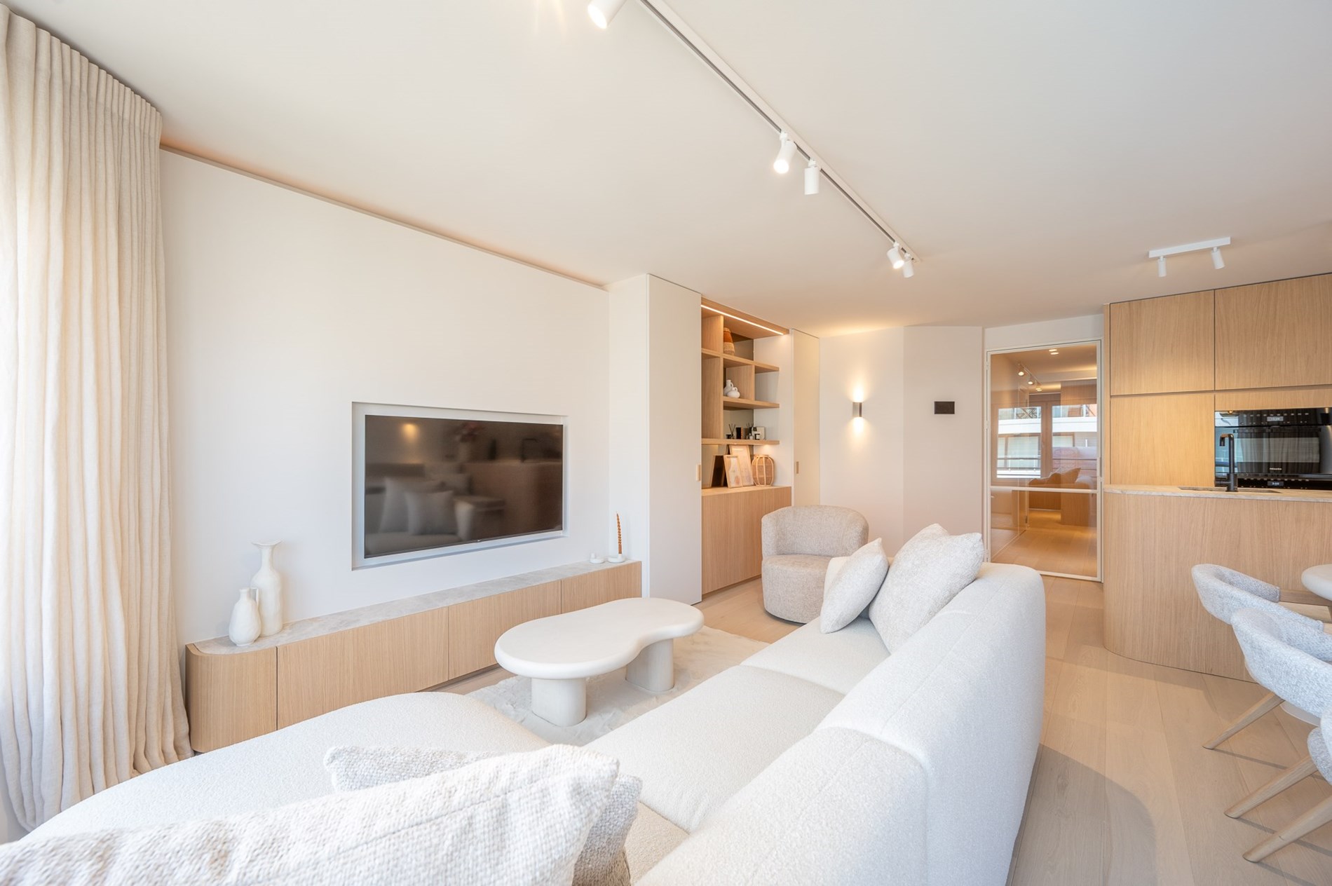 Appartement enti&#232;rement r&#233;nov&#233; et pr&#234;t &#224; emm&#233;nager avec 3 chambres dans un emplacement privil&#233;gi&#233; &#224; Knokke. 