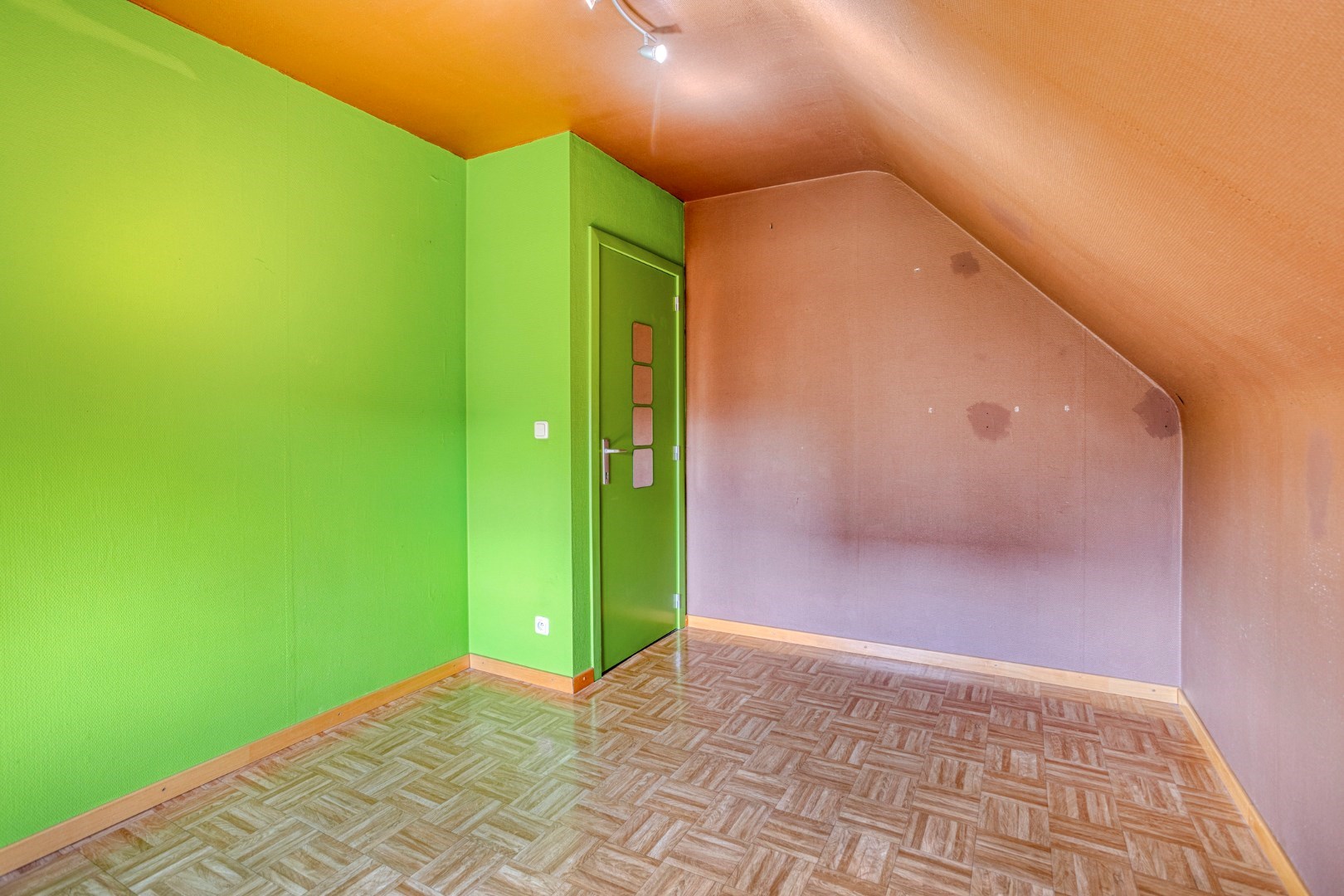 Charmante halfopen bebouwing te koop in Lubbeek - EPC 333 kWh/m&#178; - bewoonbare opp. 152 m&#178; 