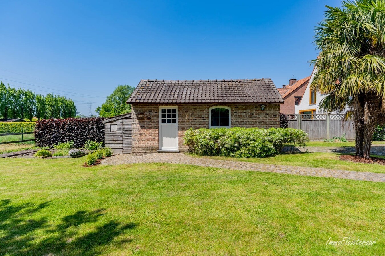 Aantrekkelijke villa met achterliggend weiland op ca. 66a te Zemst (Vlaams-Brabant) 