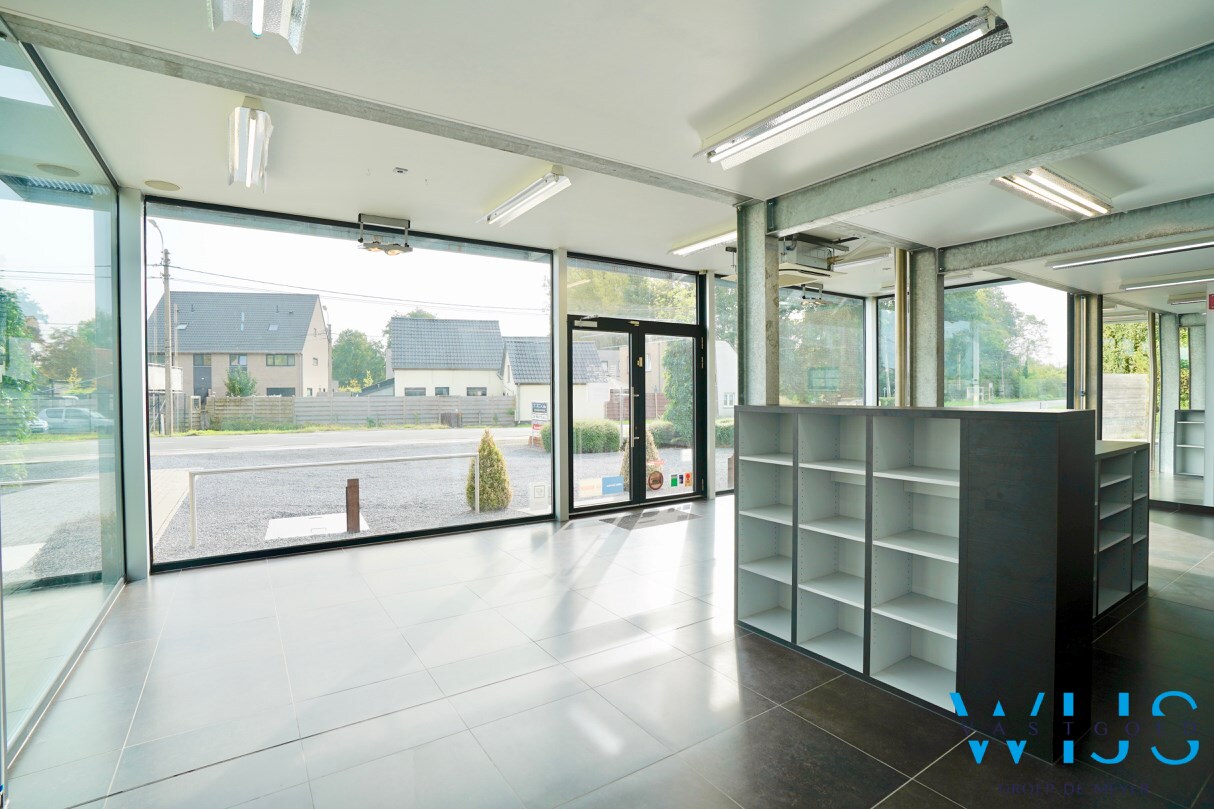 Woning met 2 loodsen  te ERTVELDE ! 