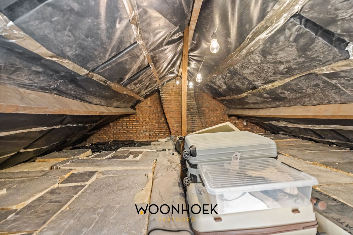 Gerenoveerde 3-slpk woning in een rustige woonwijk! 