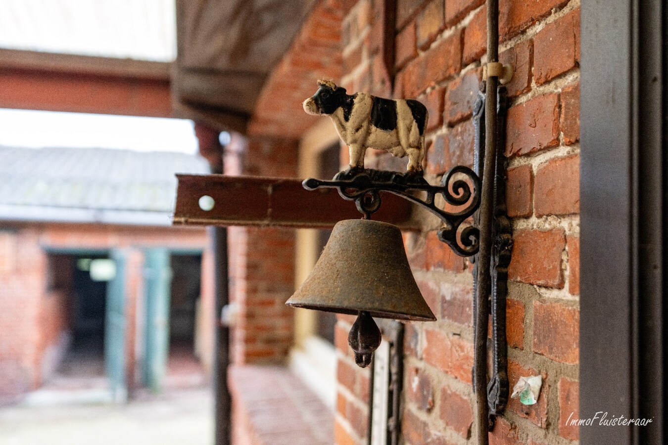 Karakteristieke hoeve met grote schuur op ca. 2 ha te Hoogstraten (Aankoop extra overliggend weiland van ca. 4 ha mogelijk) 