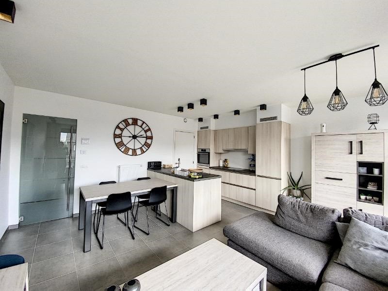 Recent appartement met 2 slaapkamers te Beveren-Leie 
