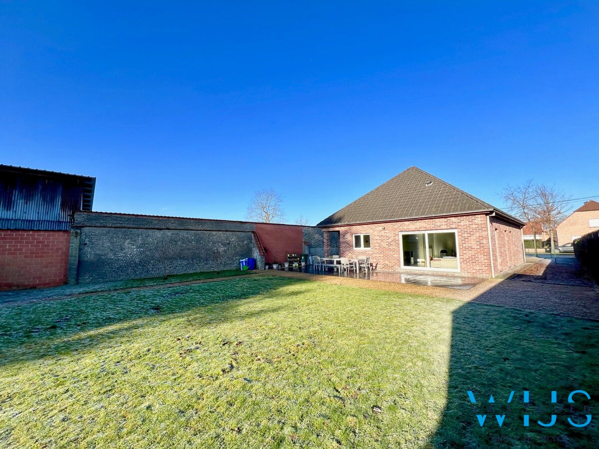 Ideaal woonhuis op een prachtig perceel van 985m2 ! 