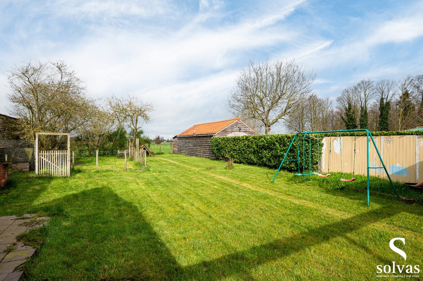 Woning met veel potentieel en zicht over de velden 