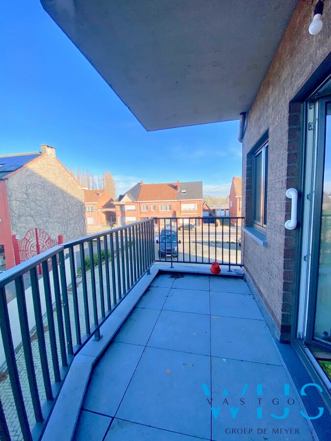 Gezellig &#233;&#233;nslaapkamerappartement met zonneterras in hartje ERTVELDE! 