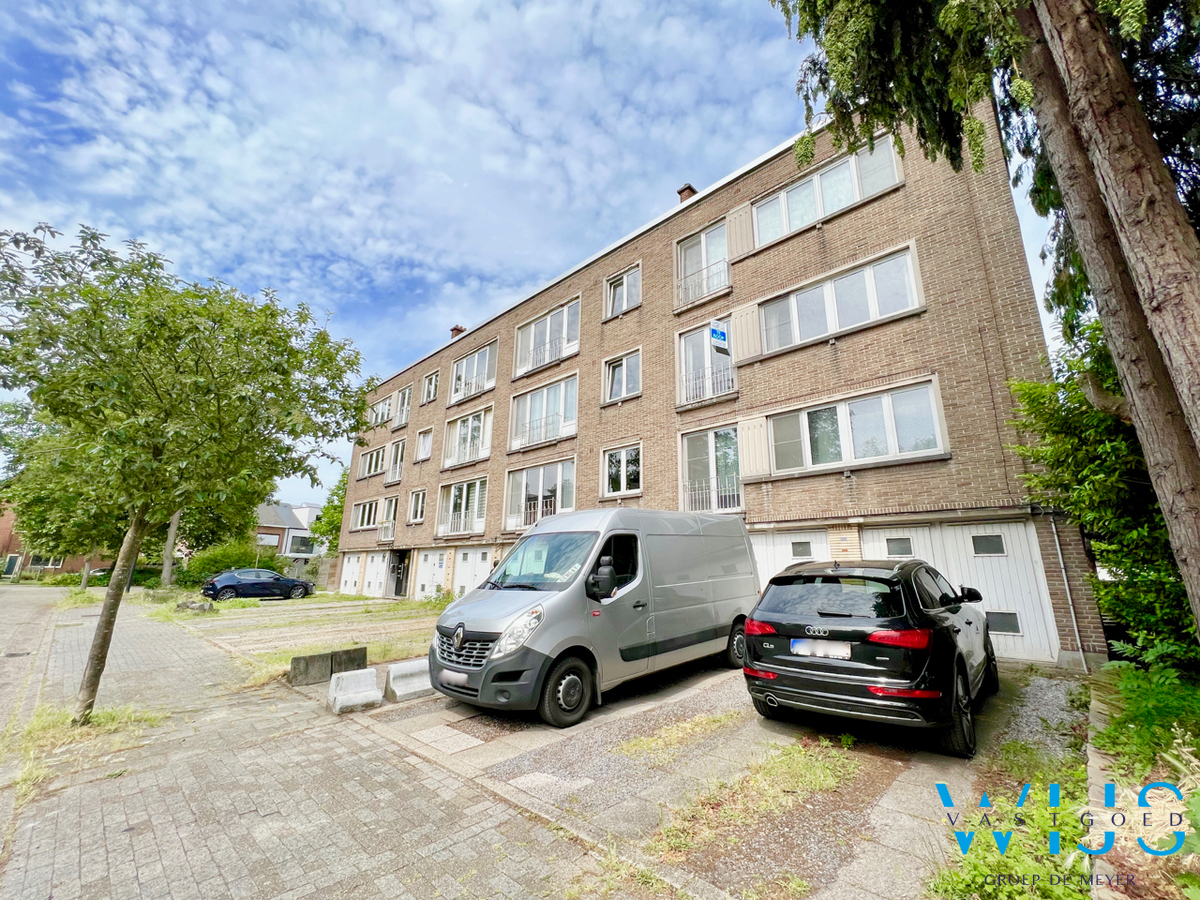 Instapklaar &amp; volwaardig appartement in Sint - Amandsberg 