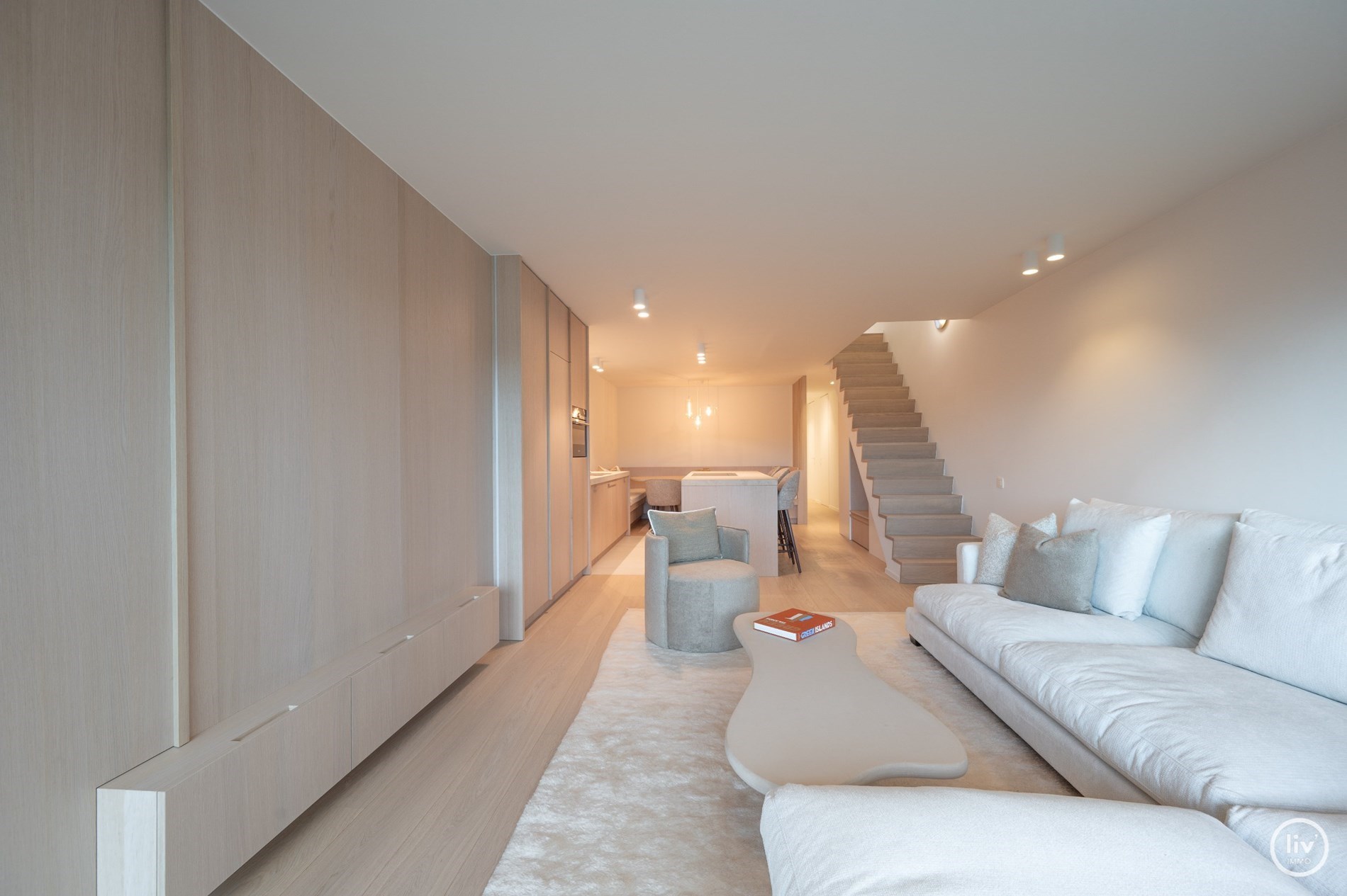 Prachtig gerenoveerde duplex penthouse met een open zicht: 