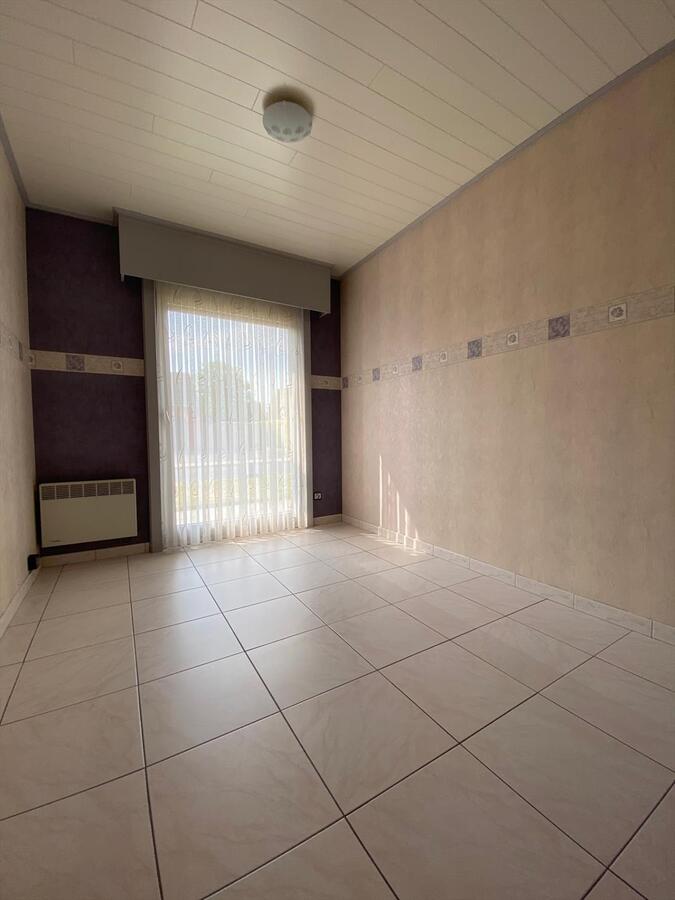 Alleenstaande woning met 3 slaapkamers en garage te Koekelare 