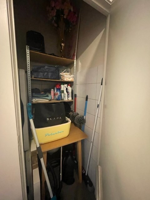 Polyvalente ruimte/ opslagruimte te huur in Geel! 