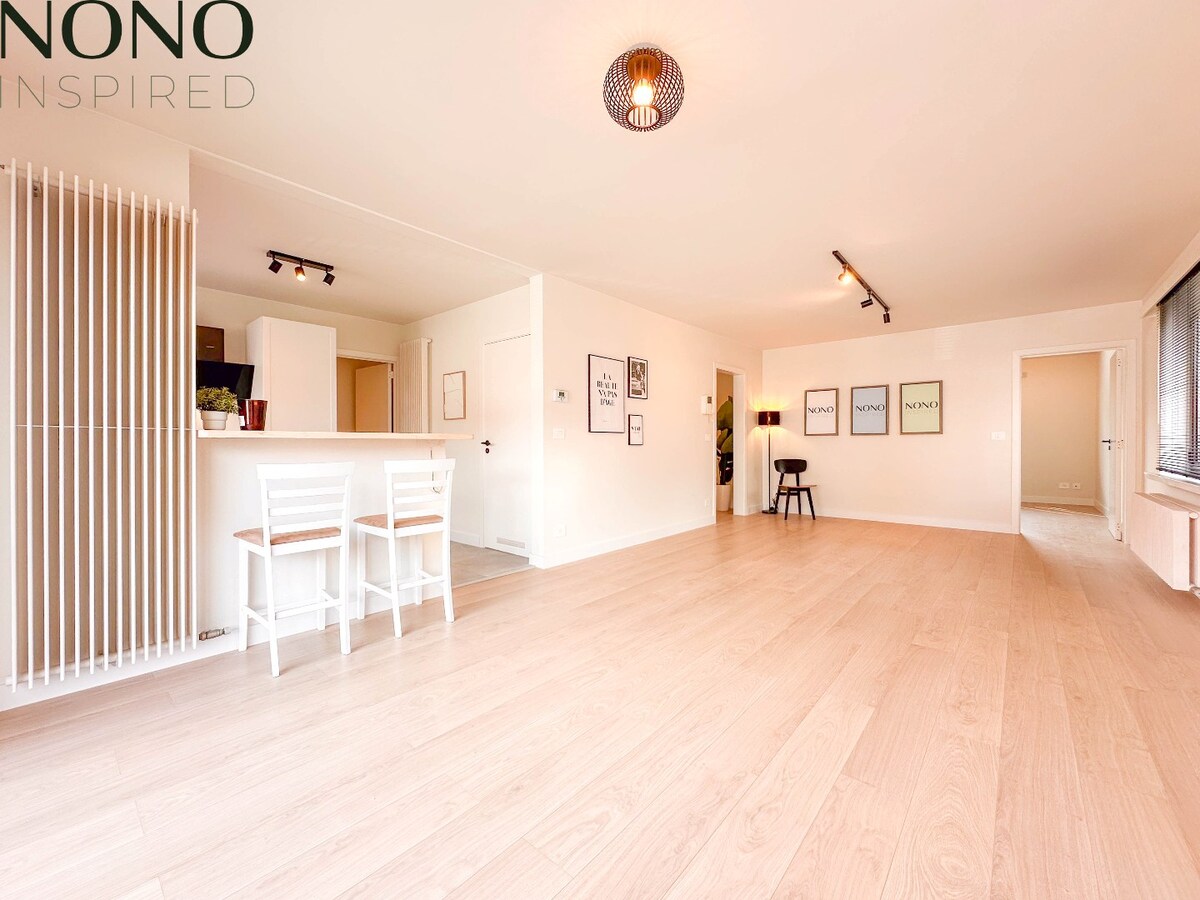 Trendy 2-slaapkamer appartement met 2 terrassen garage en verzicht ! 