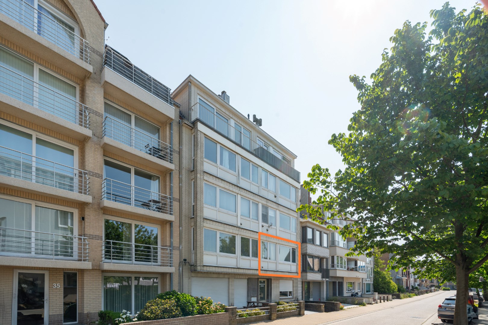 OP TE FRISSEN APPARTEMENT MET 2 SLAAPKAMERS IN MARIAKERKE 