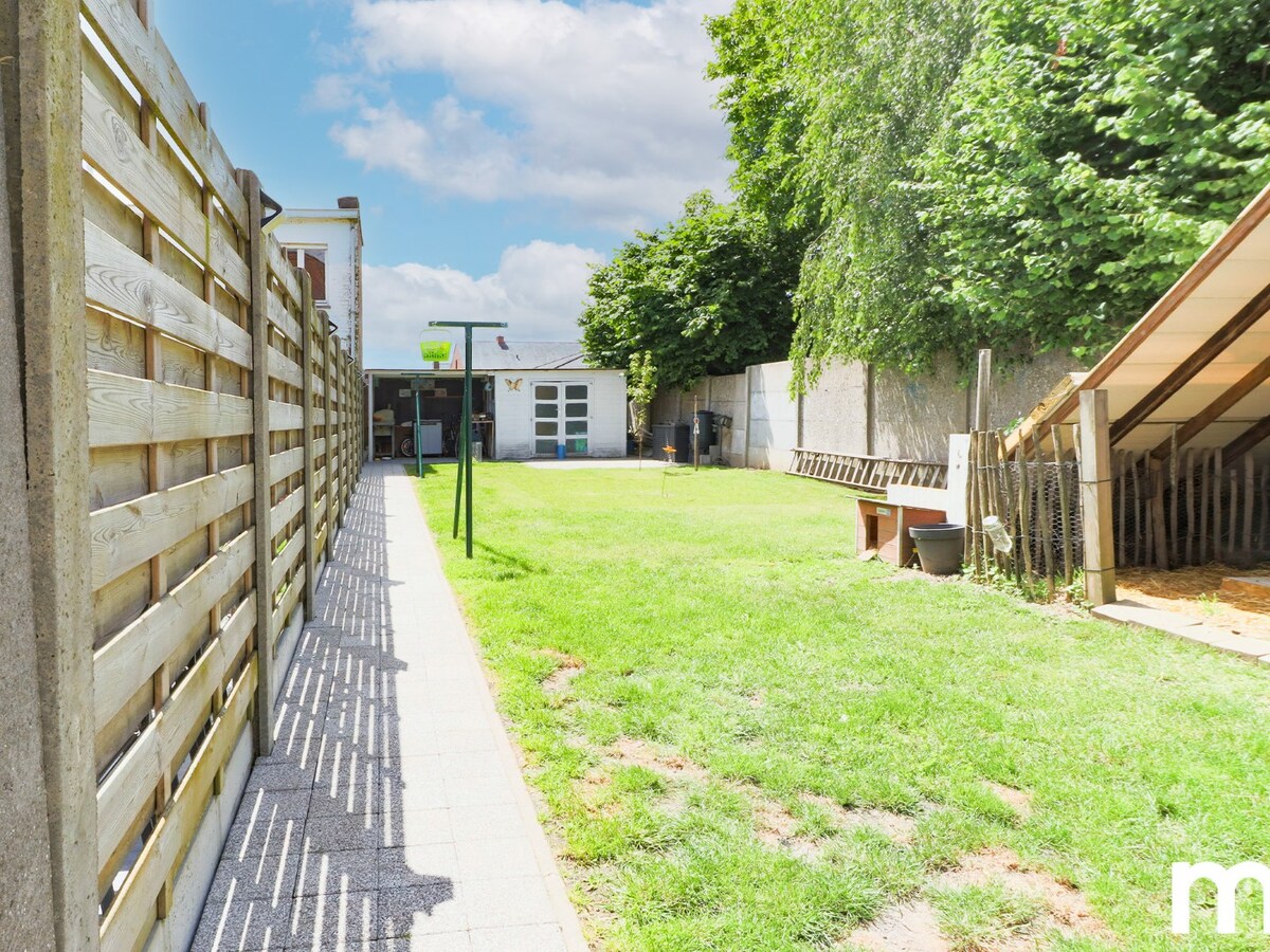 Open bebouwing te Moorslede met 3 slaapkamers en zuidgerichte tuin ! 