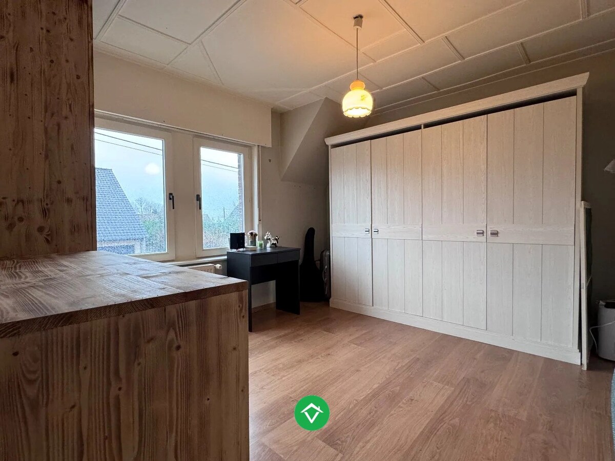 Instapklare woning met 3 slaapkamers en garage te Ichtegem 