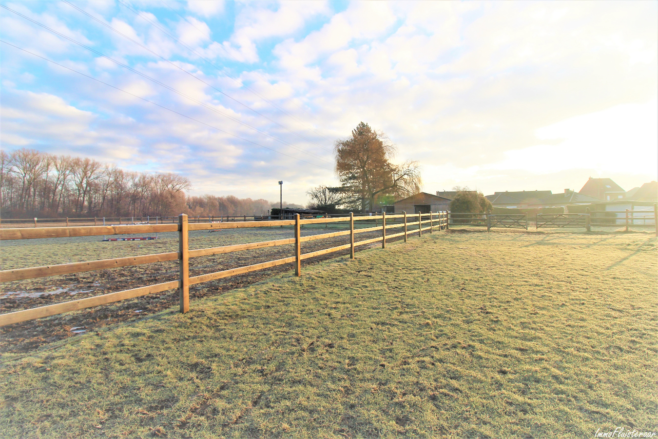 IN OPTIE - Charmante woning met paardenaccommodatie en weiland op ca. 1ha te Kampenhout (Vlaams-Brabant) 