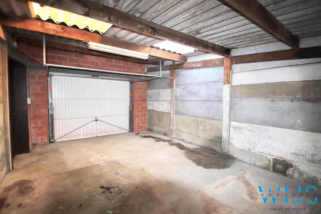 Te renoveren woonhuis op een mooi perceel van 870m&#178; te ERTVELDE! 