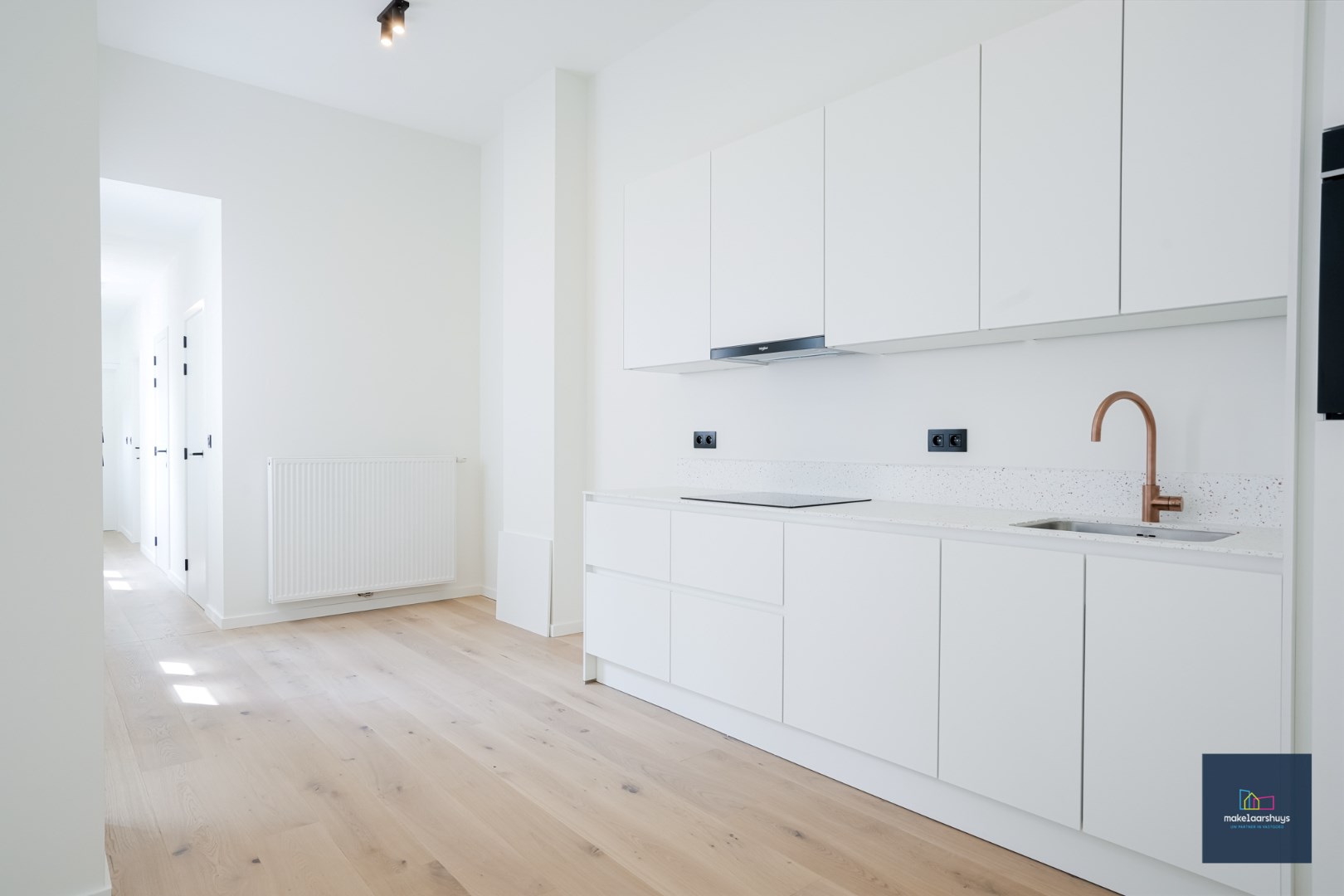 Nieuw 2 slaapkamerappartement  met praktijkmogelijkheden 