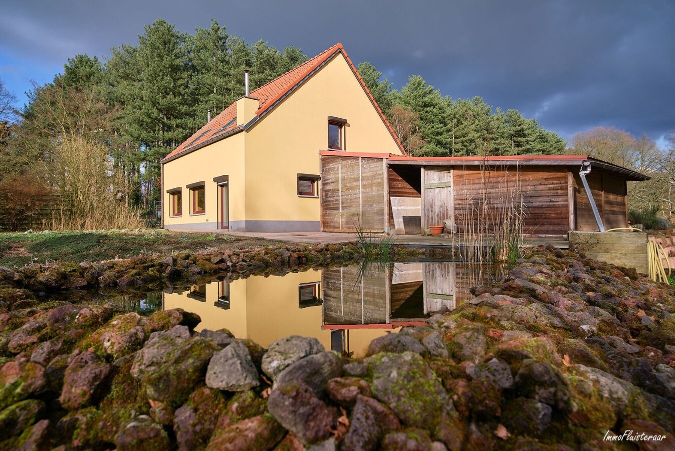 Maison confortable au milieu de la verdure sur un terrain d&#39;environ 1ha16 