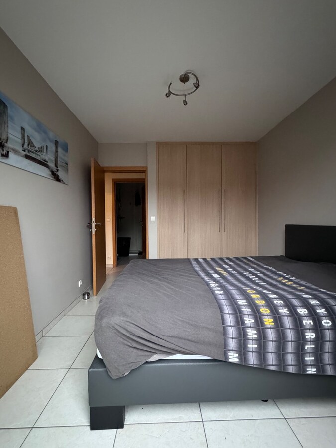 Ruim appartement met 2 slaapkamers groot terras en garage in Aartrijke 