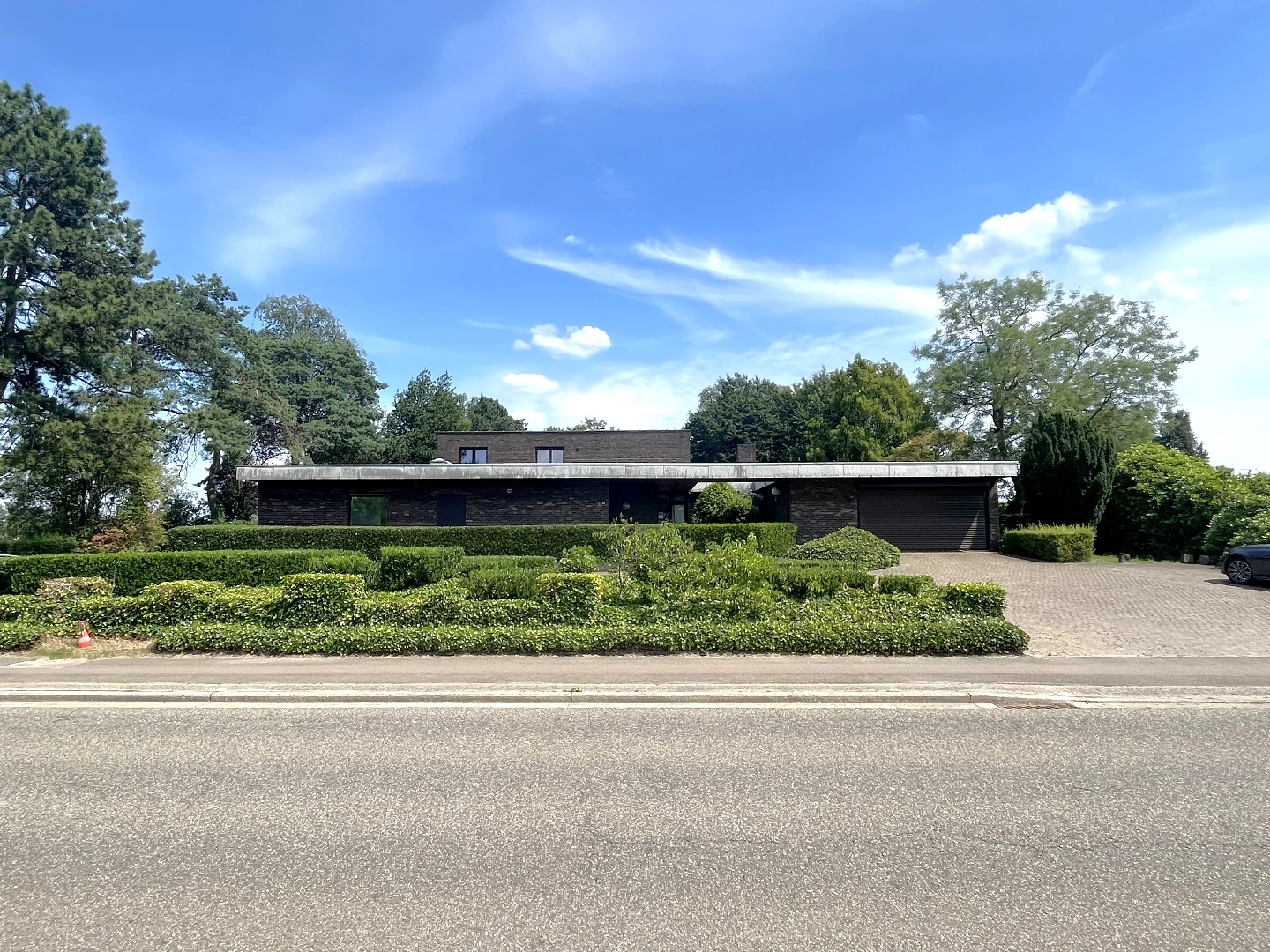 Unieke villa op perceel van ca. 5.313m&#178; te Geel 