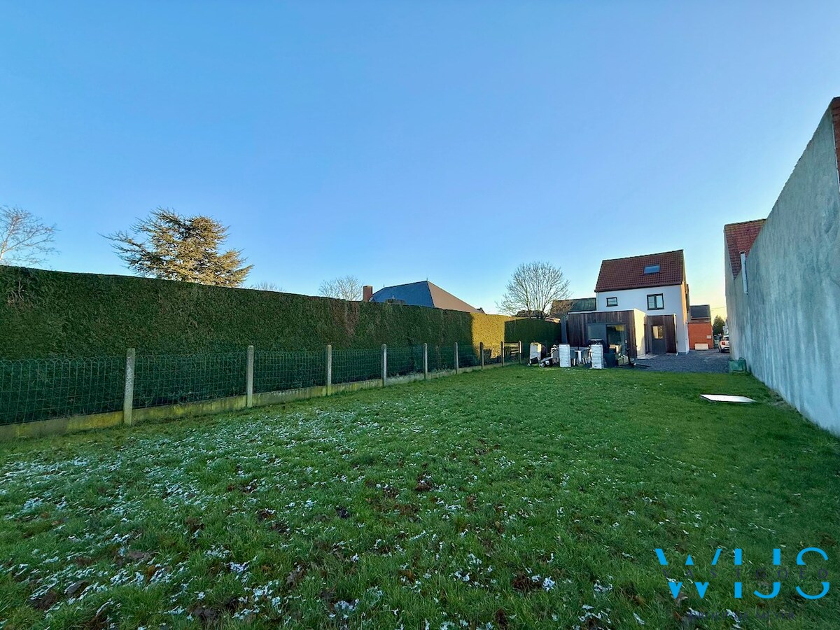Volledig gerenoveerd woonhuis op 750m&#178; in hartje Ertvelde ! 