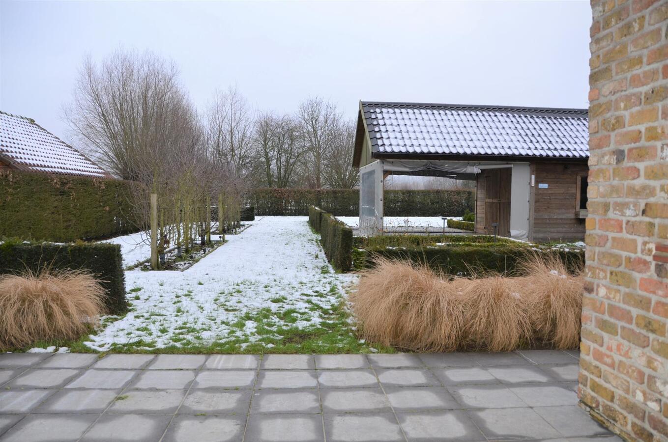 Recent vernieuwde villa te huur te Damme met 3 ruime slaapkamers en grote tuin!! 