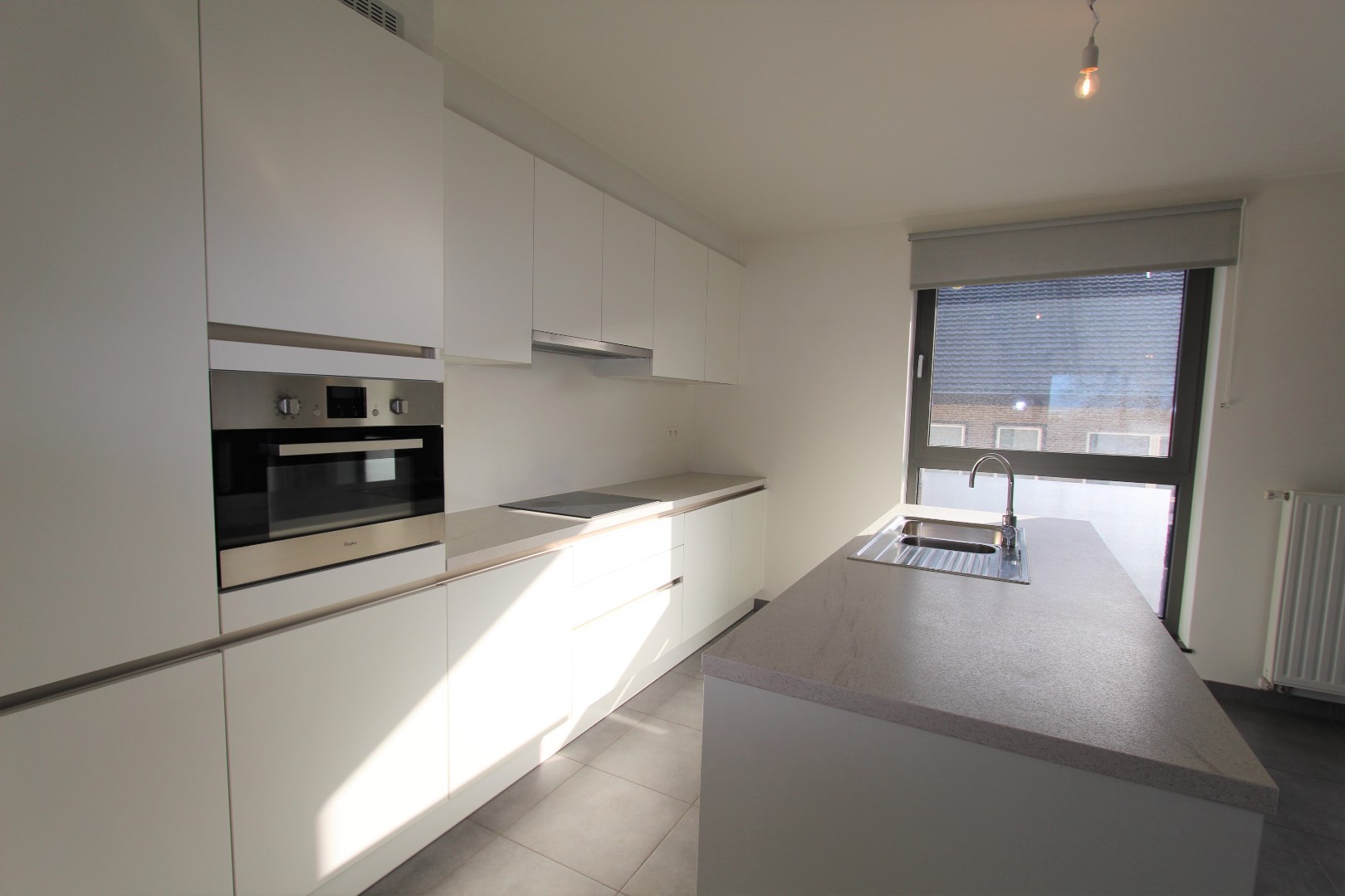 MODERN APPARTEMENT MET 2 TERRASSEN EN GARAGE 