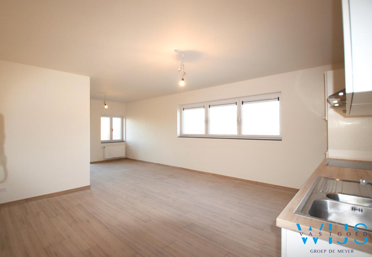 Gezellig &#233;&#233;nslaapkamerappartement met zonneterras in hartje ERTVELDE! 