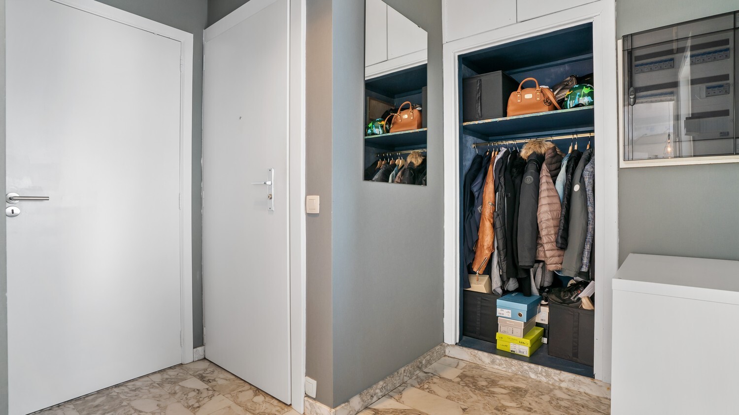 Tweeslaapkamer-appartement met lift op toplocatie 